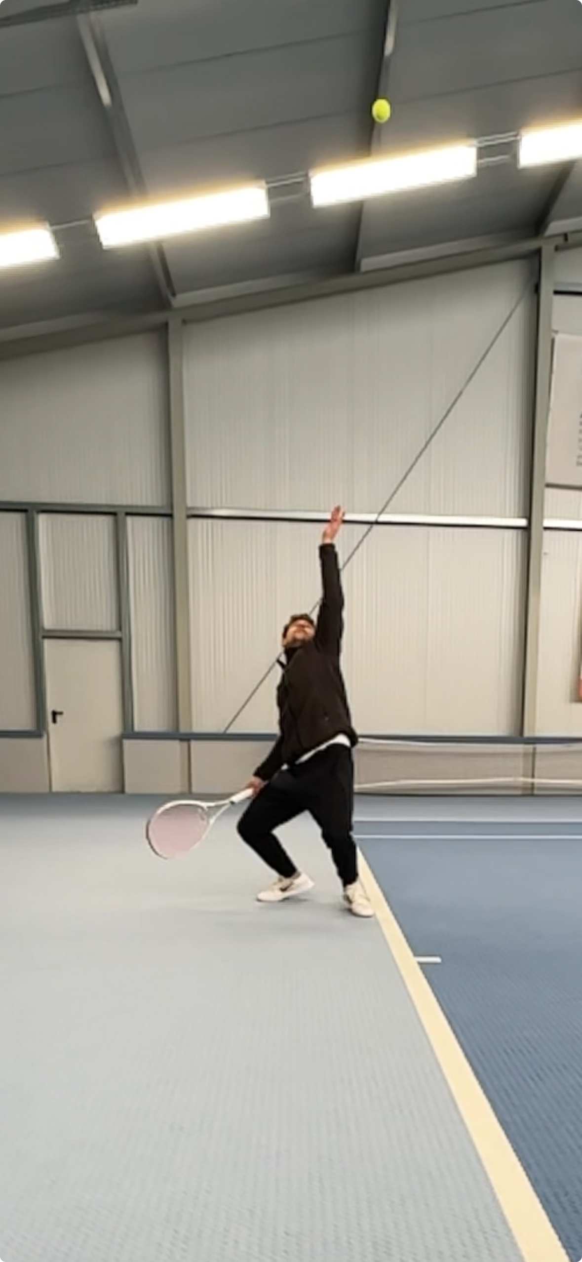 Aufschlag im Tennis: Die wichtigsten Aufschlagvarianten einfach erklärt